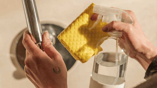 Get a Sparkling Bathroom Naturally: Our Honest Look at Eco-Friendly Cleaners